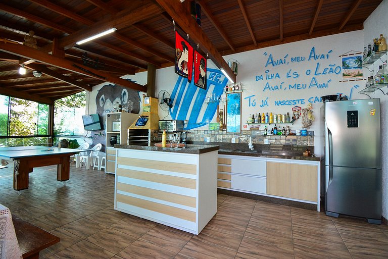 Casa à Beira Mar no Ribeirão da Ilha - SDI012