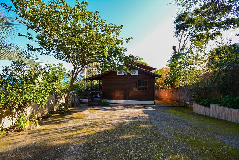 Casa à Beira Mar no Ribeirão da Ilha - SDI012