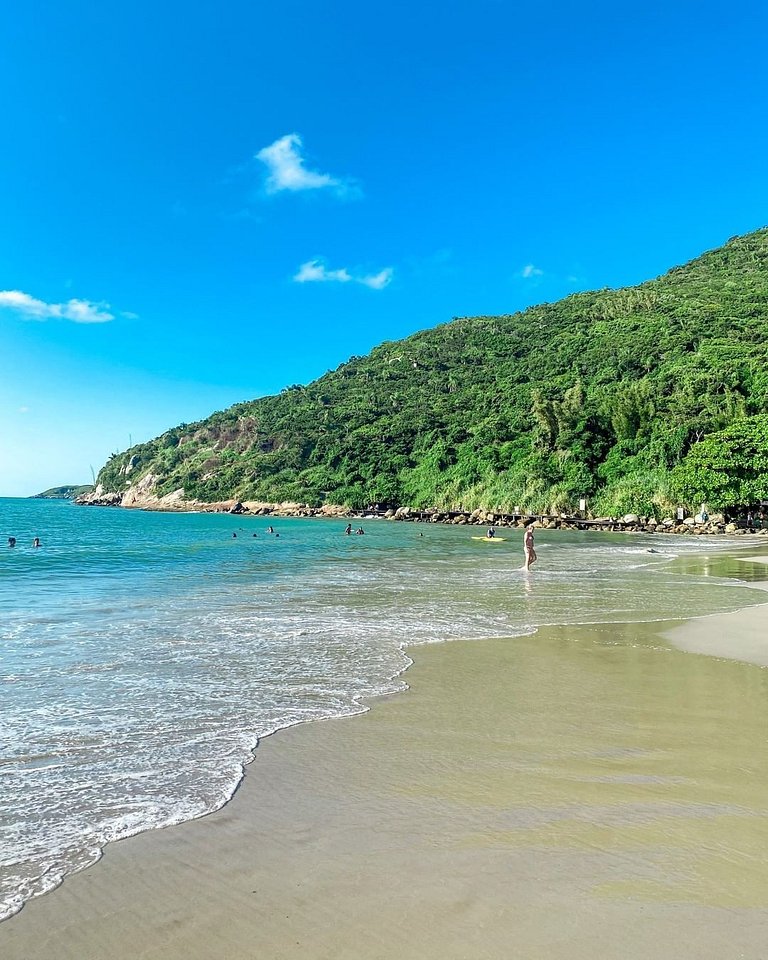Amplo Apartanmento na Praia dos Ingleses - NIN013