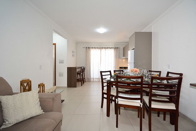 Amplo Apartanmento na Praia dos Ingleses - NIN013