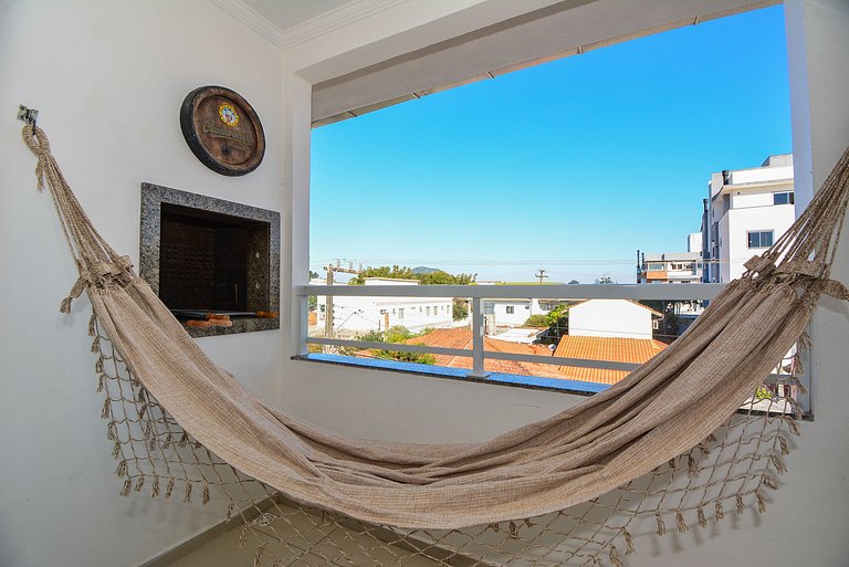 Amplo Apartanmento na Praia dos Ingleses - NIN013