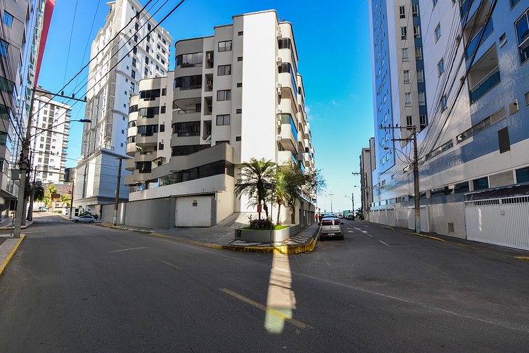 Aconchego em Itapema a 30 metros do Mar - ITA002