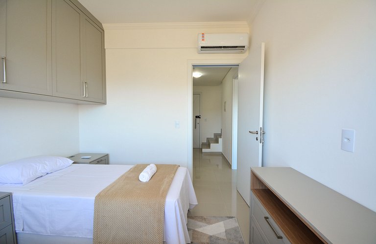 Duplex a 300 metros do Mar dos Ingleses - NIN016