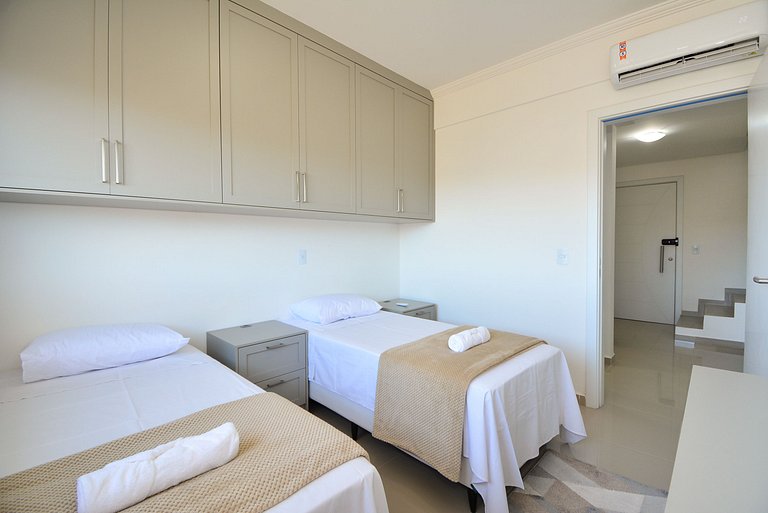 Duplex a 300 metros do Mar dos Ingleses - NIN016