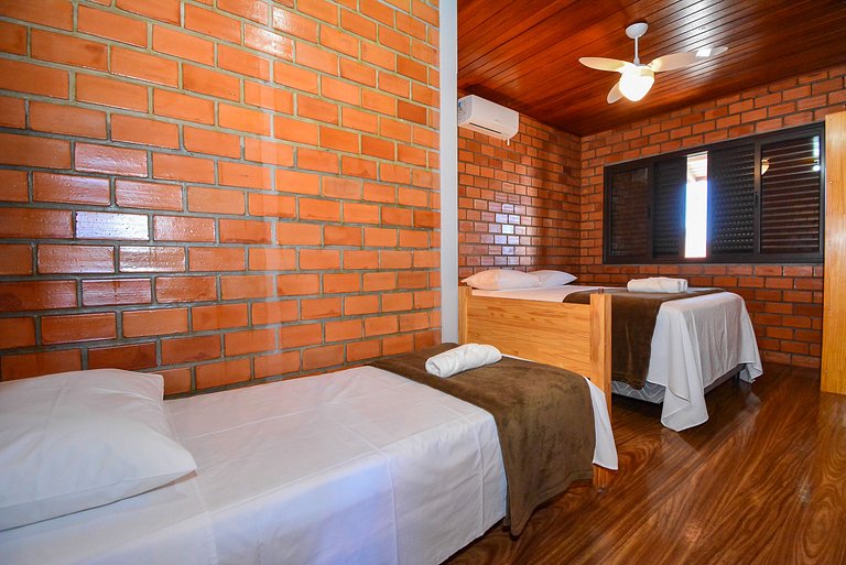 Casa na Praia do Campeche a 300 metros do Mar