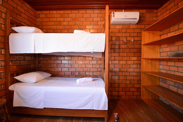 Casa na Praia do Campeche a 300 metros do Mar