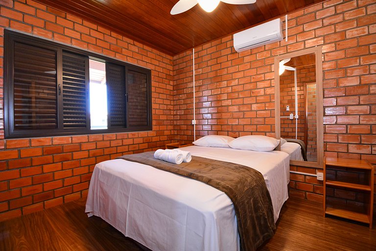 Casa na Praia do Campeche a 300 metros do Mar - SDI019