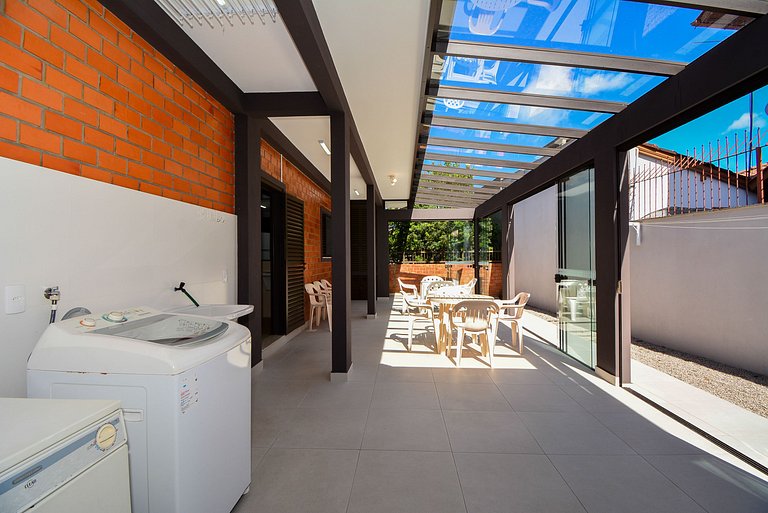 Casa na Praia do Campeche a 300 metros do Mar