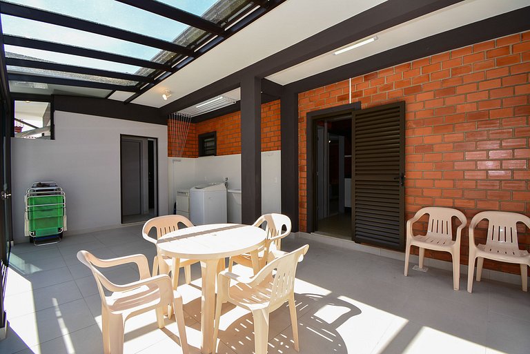 Casa na Praia do Campeche a 300 metros do Mar