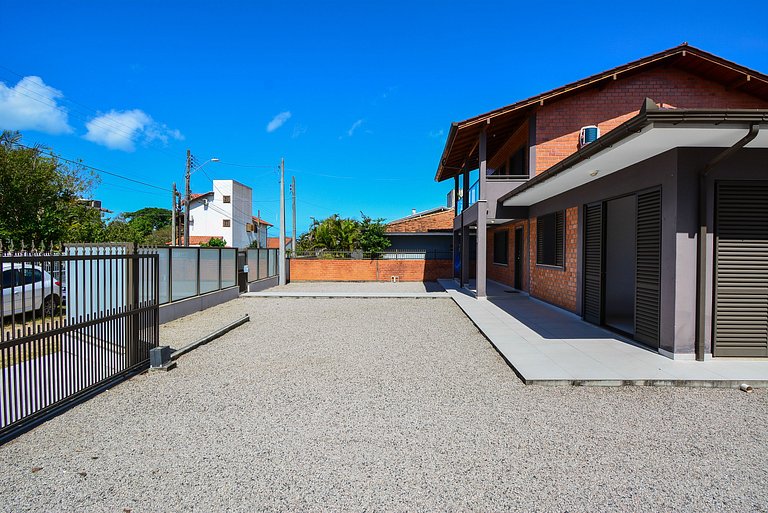 Casa na Praia do Campeche a 300 metros do Mar