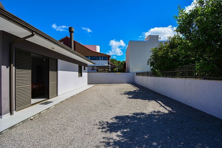 Casa na Praia do Campeche a 300 metros do Mar