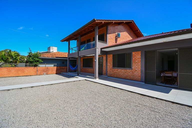 Casa na Praia do Campeche a 300 metros do Mar - SDI019