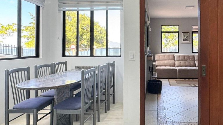 Casa de Frente pro Mar com Piscina - PLH004