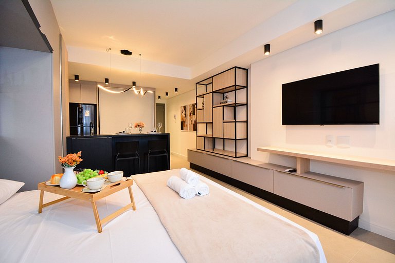 Studio em frente a UFSC e HU - VIVA 207R