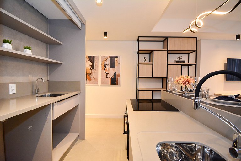 Studio em frente a UFSC e HU - VIVA 207R