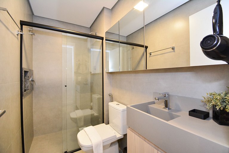 Studio em frente a UFSC e HU - VIVA 207R