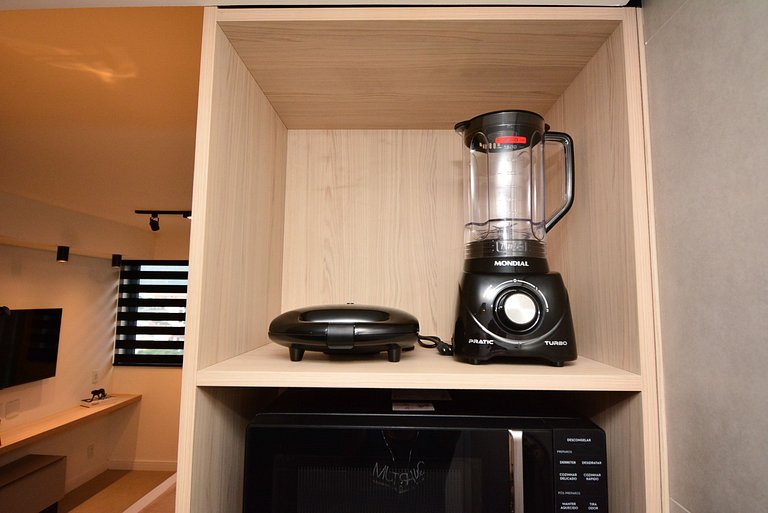 Studio em frente a UFSC e HU - VIVA 207R