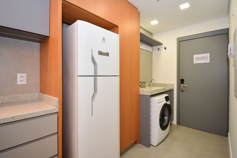 Studio em frente a UFSC e HU - 106A VIVA