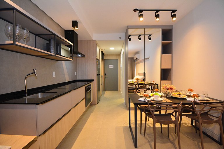 Studio com Garagem em frente a UFSC e HU - CEN009