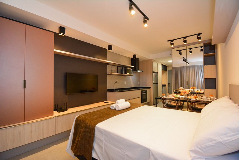 Studio com Garagem em frente a UFSC e HU - CEN009