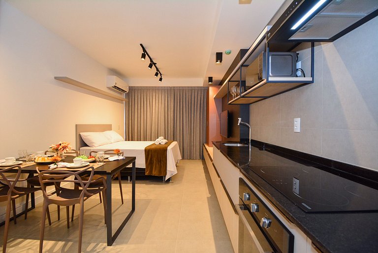 Studio com Garagem em frente a UFSC e HU - CEN009