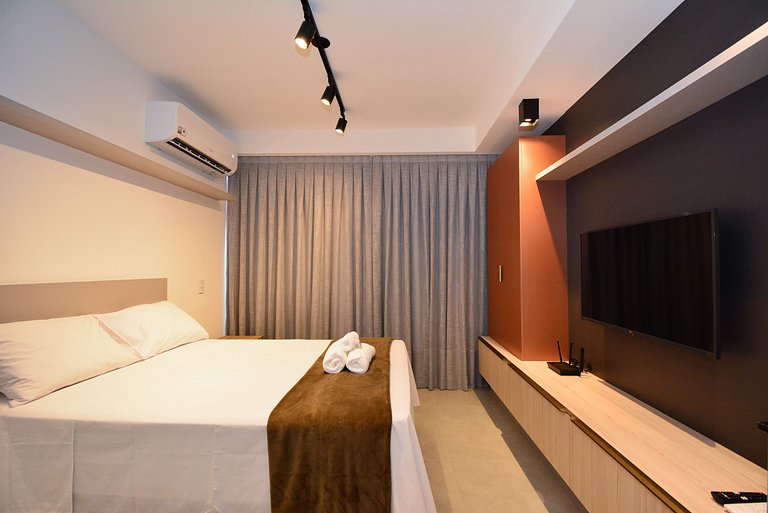 Studio com Garagem em frente a UFSC e HU - CEN009