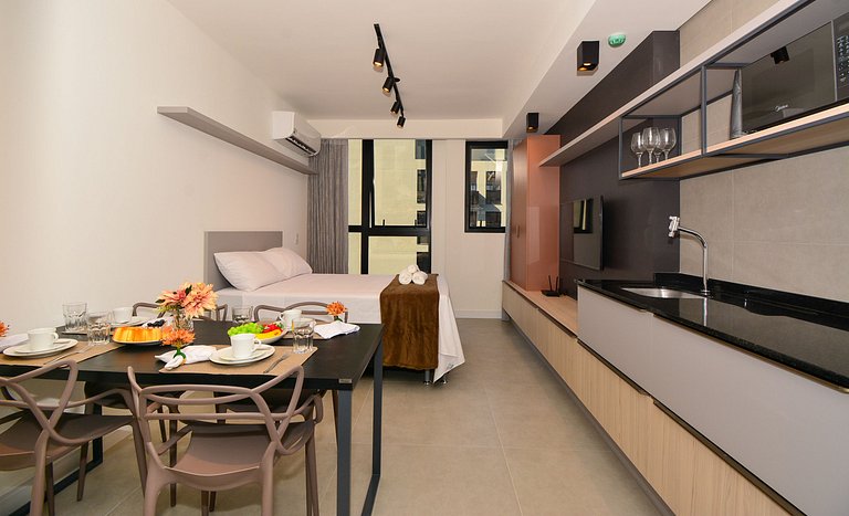 Studio com Garagem em frente a UFSC e HU - CEN009