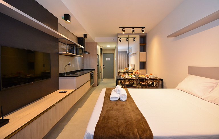 Studio com Garagem em frente a UFSC e HU - CEN009