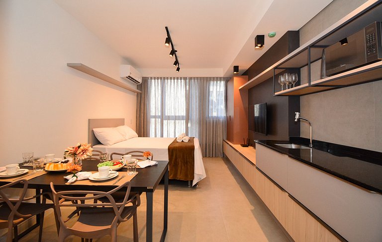 Studio com Garagem em frente a UFSC e HU - CEN009