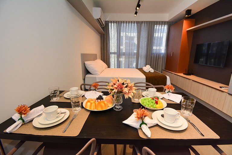 Studio com Garagem em frente a UFSC e HU - CEN009