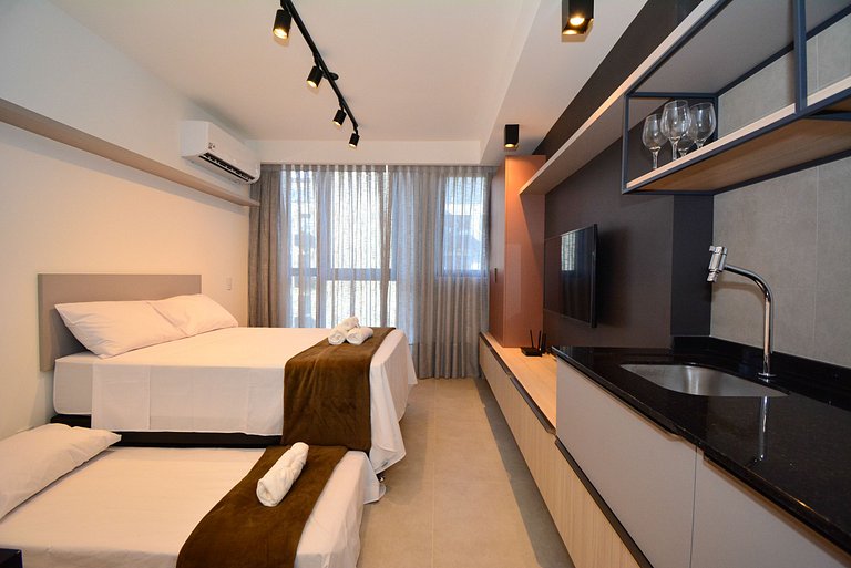 Studio com Garagem em frente a UFSC e HU - CEN009