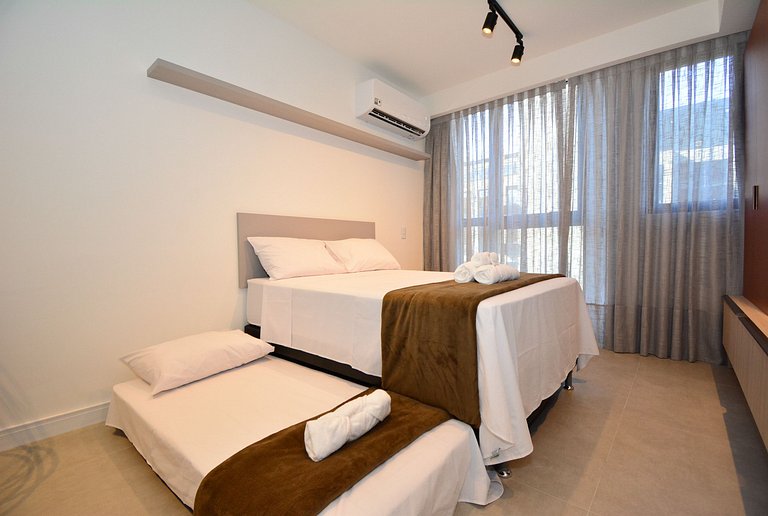 Studio com Garagem em frente a UFSC e HU - CEN009