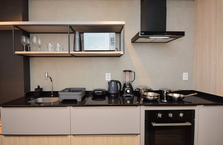 Studio com Garagem em frente a UFSC e HU - CEN009