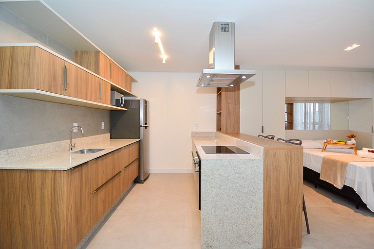 Studio com Garagem em frente a UFSC e HU - CEN009