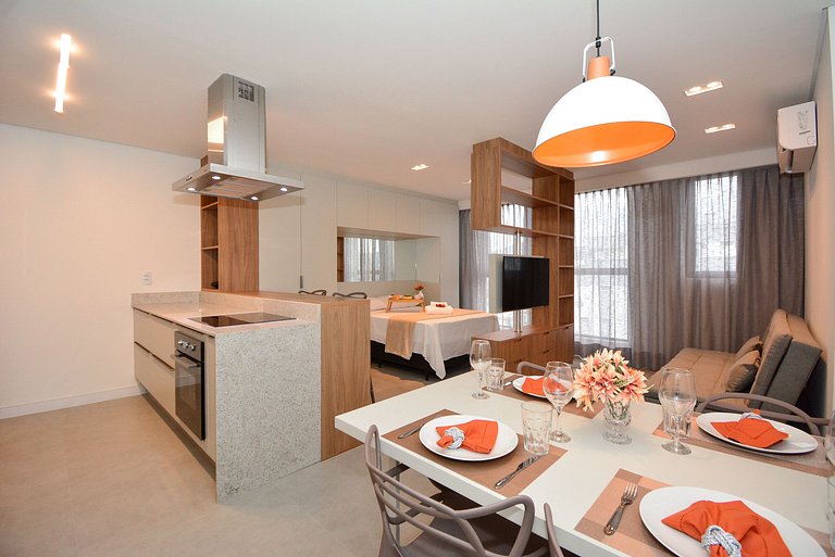 Studio com Garagem em frente a UFSC e HU - CEN009