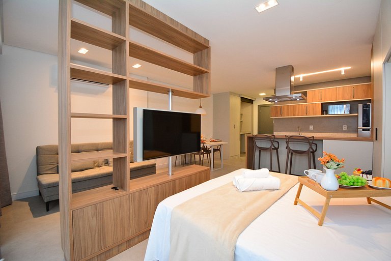 Studio com Garagem em frente a UFSC e HU - CEN009