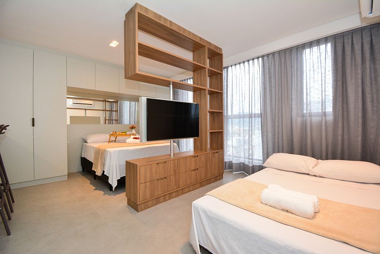 Studio com Garagem em frente a UFSC e HU - CEN009