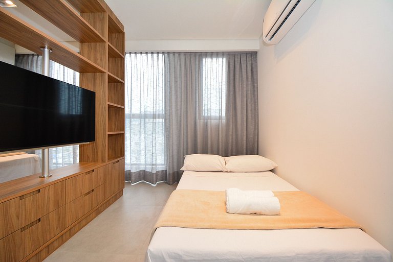 Studio com Garagem em frente a UFSC e HU - CEN009