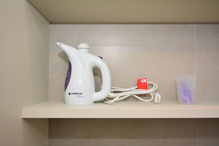 Studio com Garagem em frente a UFSC e HU - CEN009