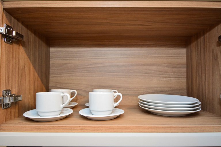 Studio com Garagem em frente a UFSC e HU - CEN009