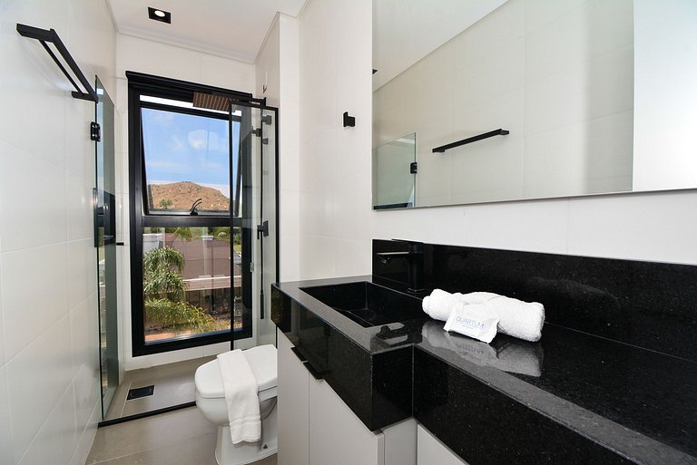 Duplex Decorado - Praia dos Ingleses - NIN020