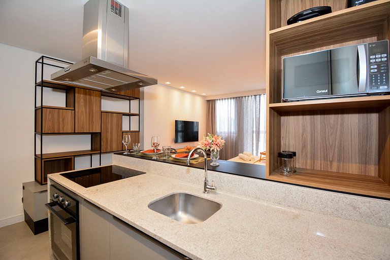 Studio com Garagem em frente a UFSC e HU - CEN009