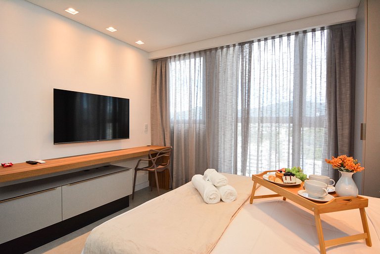 Studio com Garagem em frente a UFSC e HU - CEN009