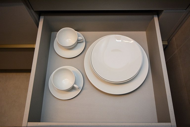 Studio com Garagem em frente a UFSC e HU - CEN009