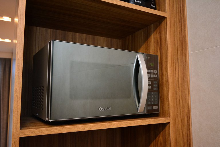 Studio com Garagem em frente a UFSC e HU - CEN009