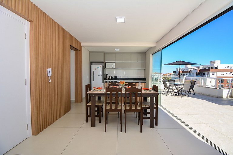 Cobertura com Jacuzzi - Praia dos Ingleses -NIN022