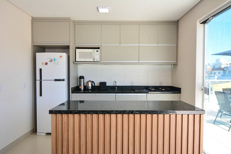 Cobertura com Jacuzzi - Praia dos Ingleses -NIN022