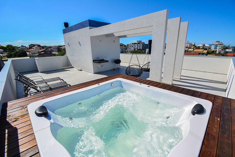 Cobertura com Jacuzzi - Praia dos Ingleses -NIN022