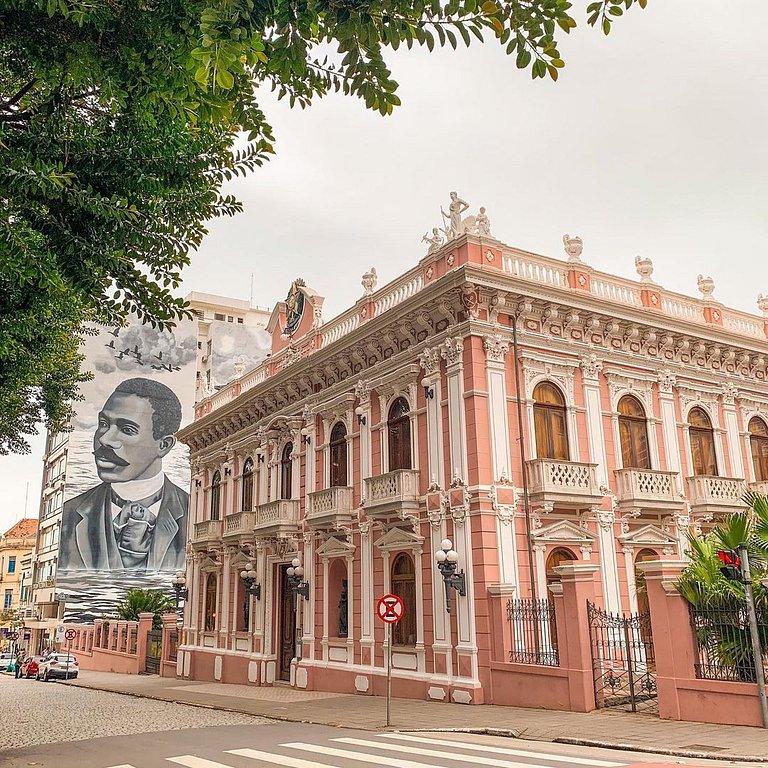 Apartamento Bem Localizado na Trindade - CEN008