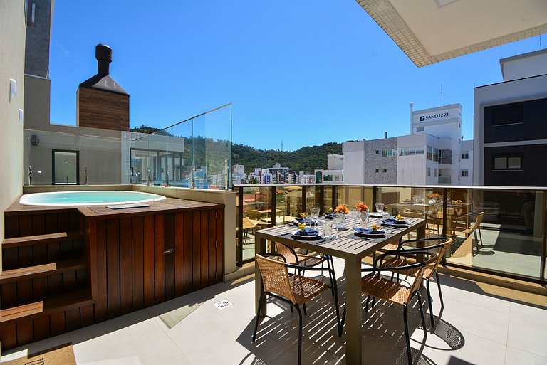 Duplex Vista Mar com Piscina Privativa - GCR011